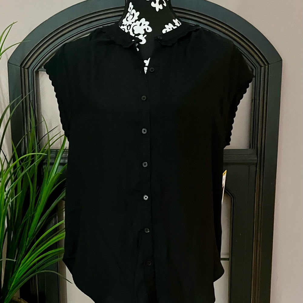 JOIE Cap Sleeve Scallop Edge Button-Down Trendy Top